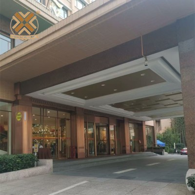 铜大门